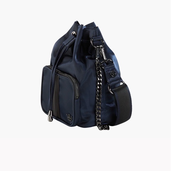 Oliver Thomas C Suite Mini Bucket Navy/Black NWT - Picture 4 of 8